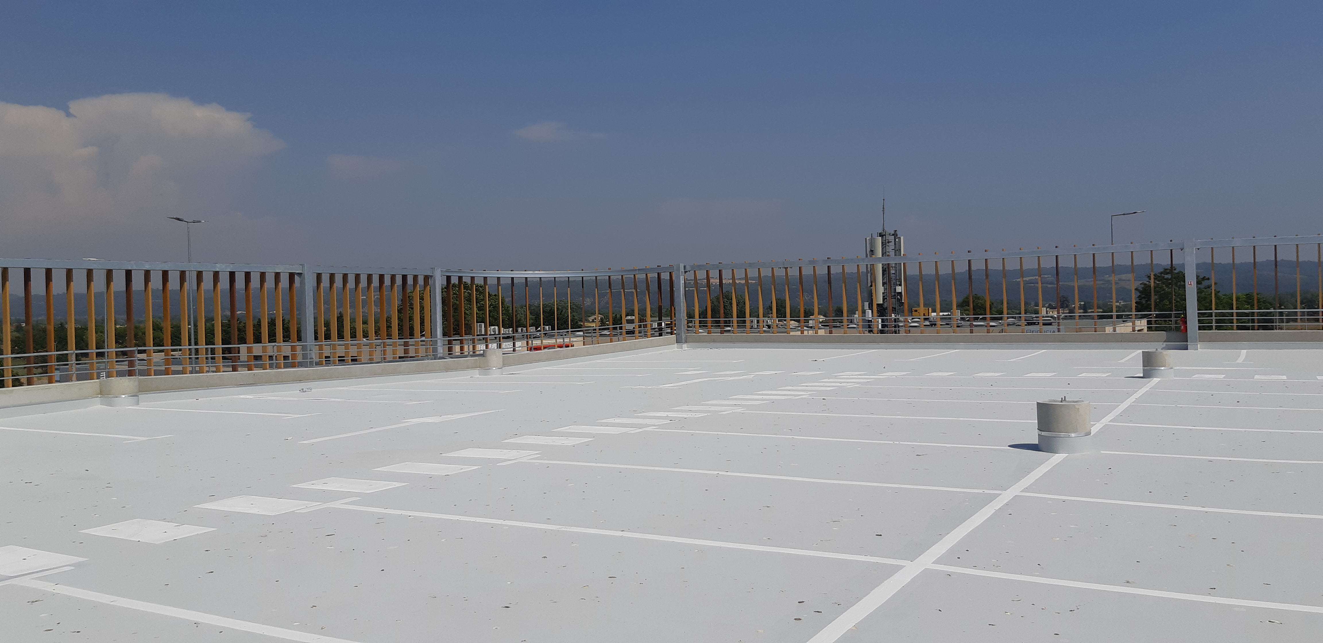 parking silo decathlon manosque
