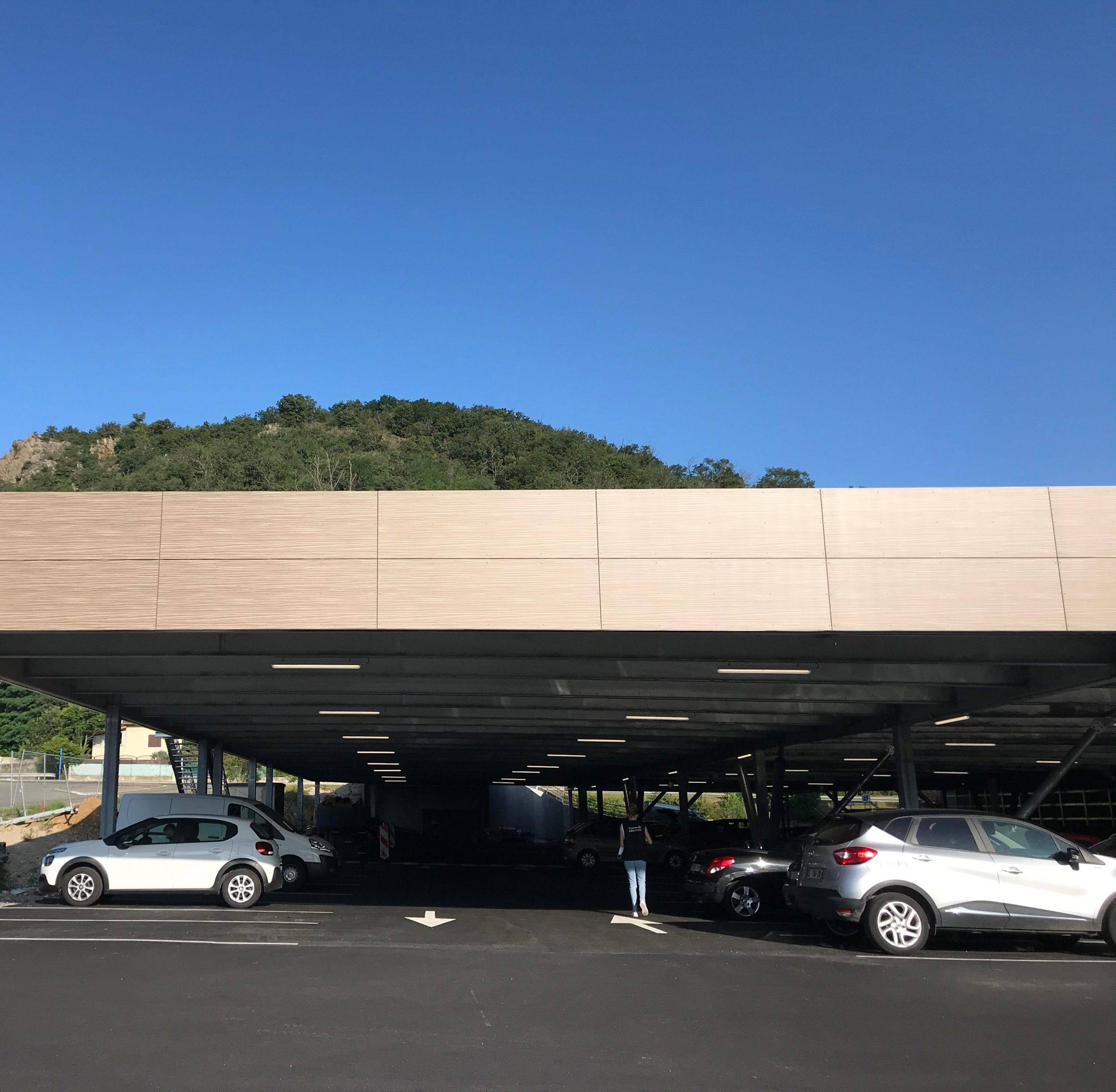 parking centre commercial E.Leclerc de chavanay