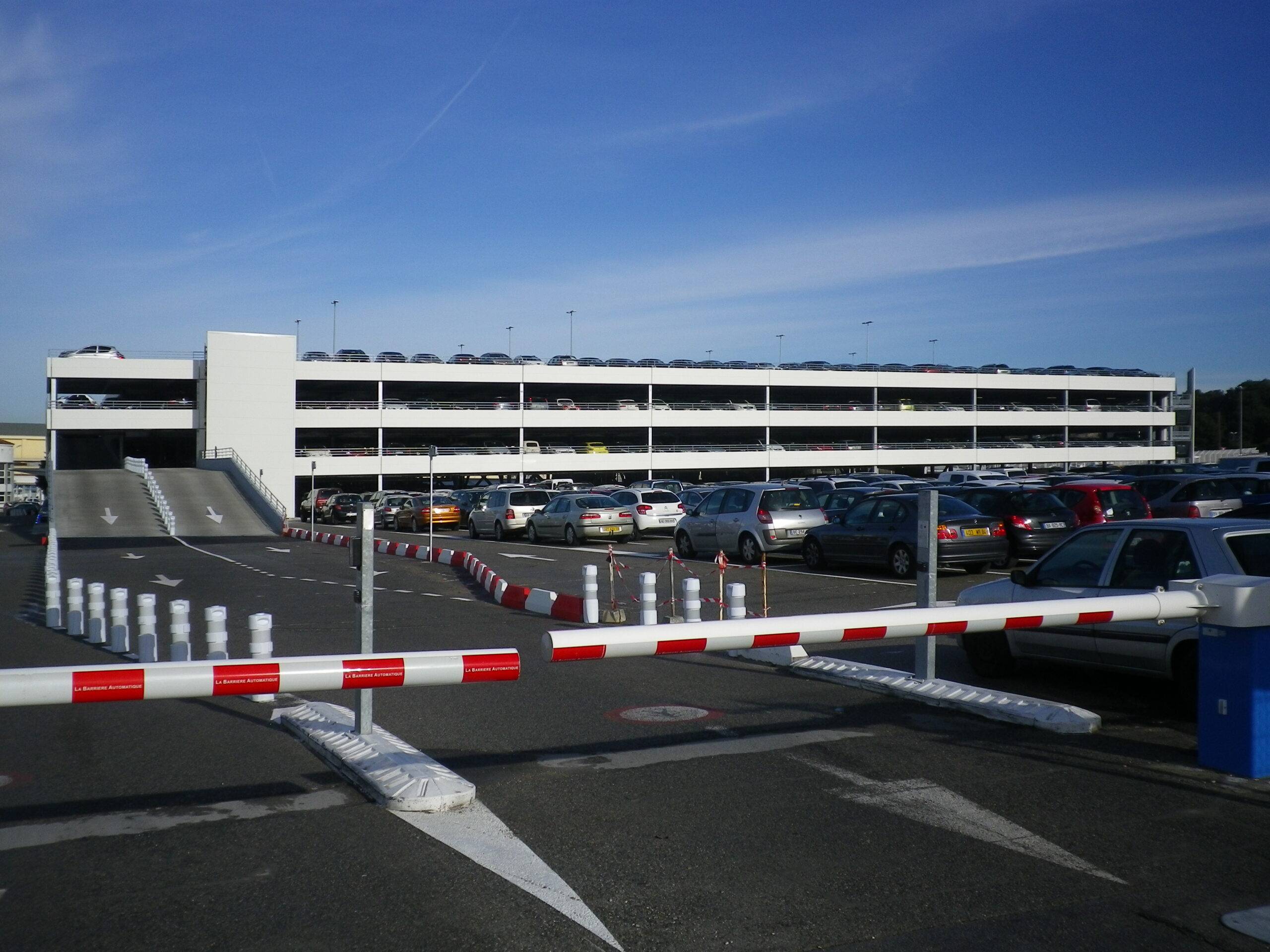 parking aérien de 4 niveaux pour airbus helicopters